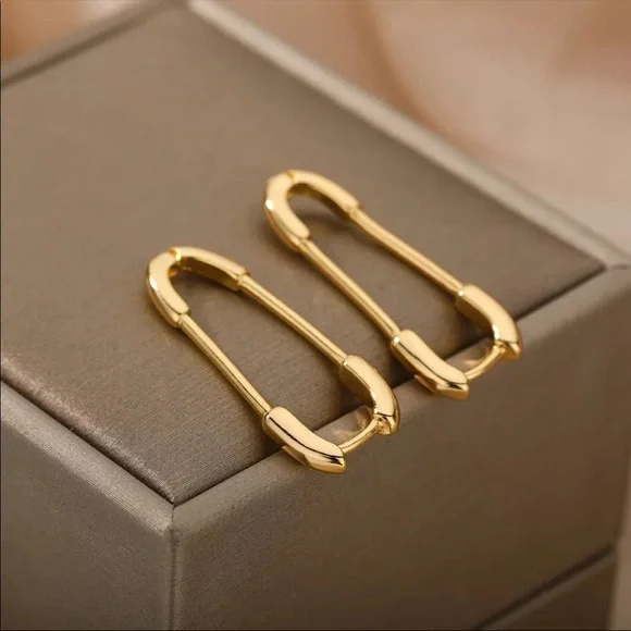 14k Gold Plated Safety Pin Earrings - Picture 4 of 4